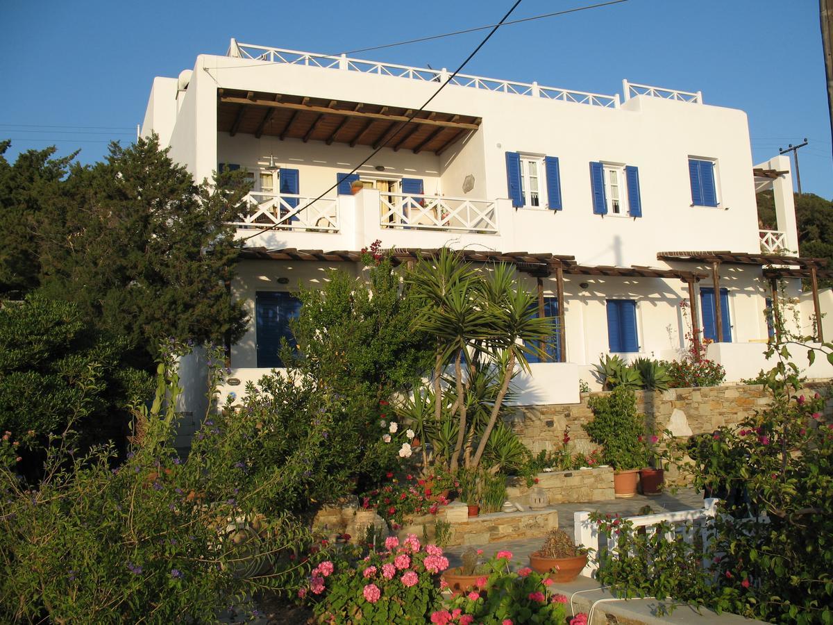 Korali Apartments Галисас Екстериор снимка