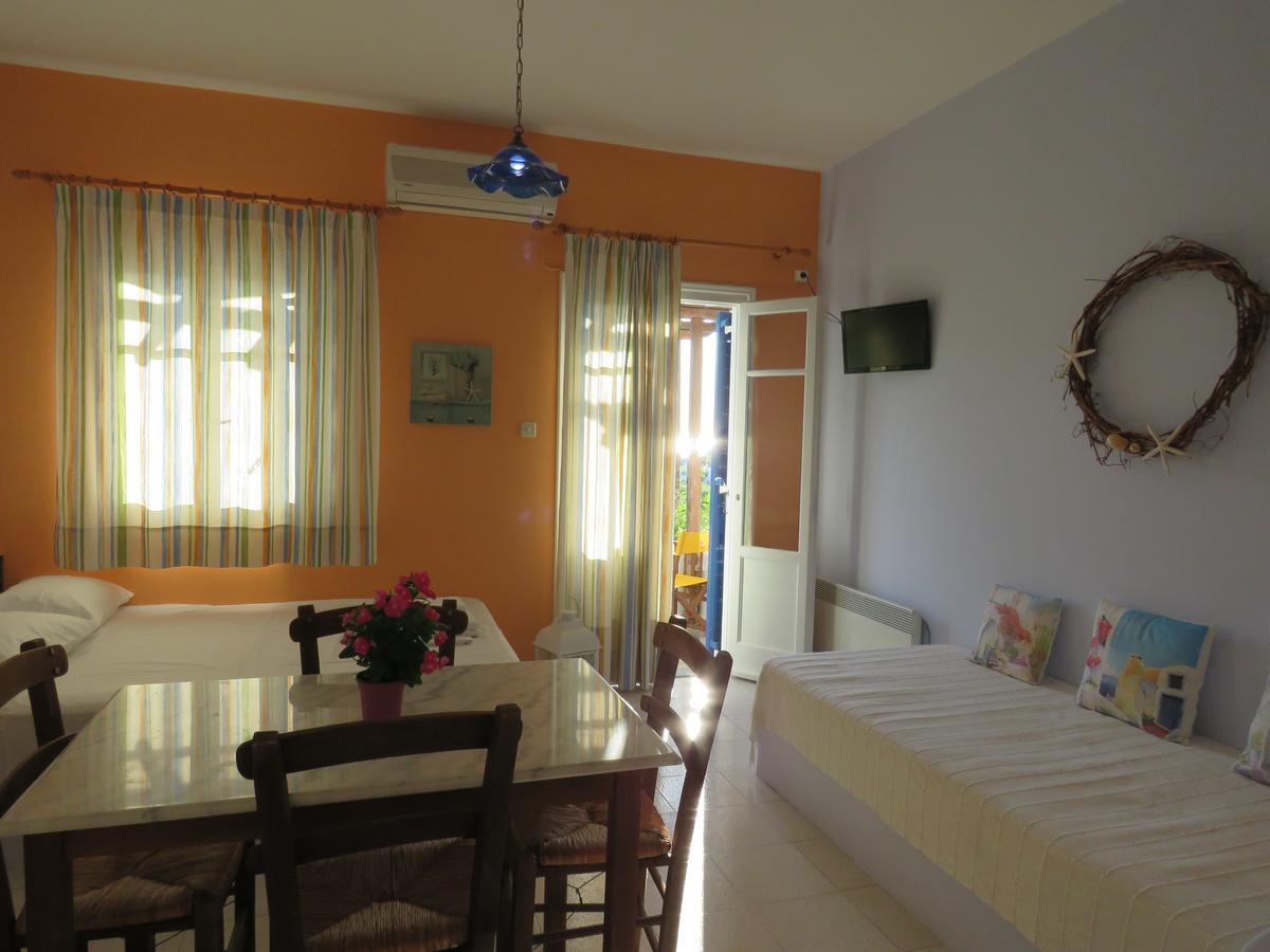 Korali Apartments Галисас Екстериор снимка